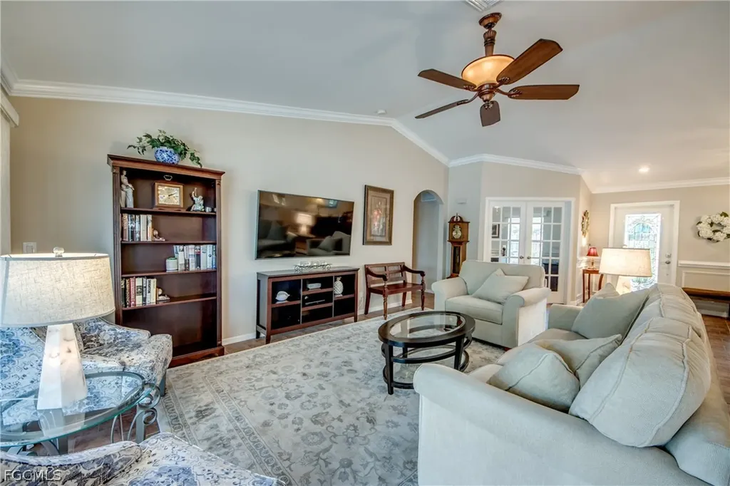 3038 SW 10th Place Cape Coral FL 33914