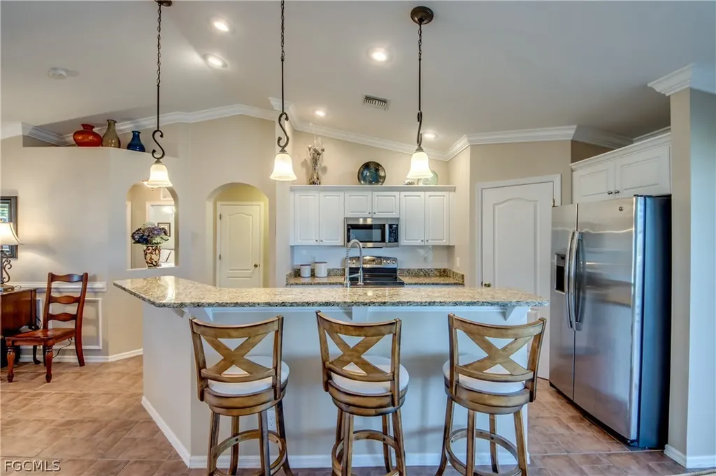 3038 SW 10th Place Cape Coral FL 33914