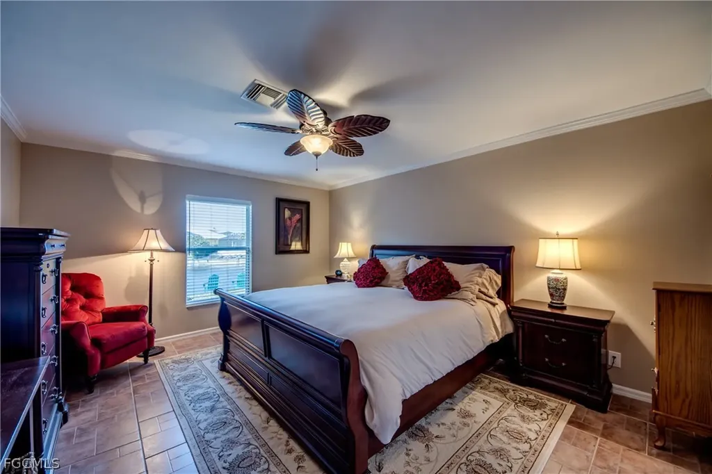 3038 SW 10th Place Cape Coral FL 33914