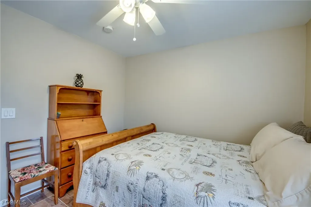 3038 SW 10th Place Cape Coral FL 33914