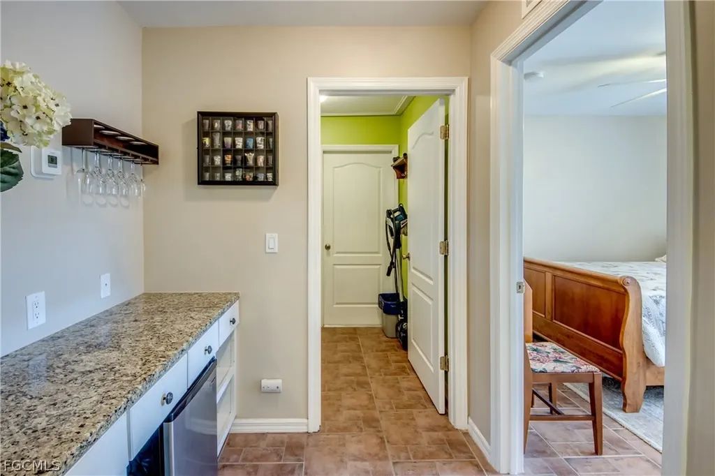 3038 SW 10th Place Cape Coral FL 33914