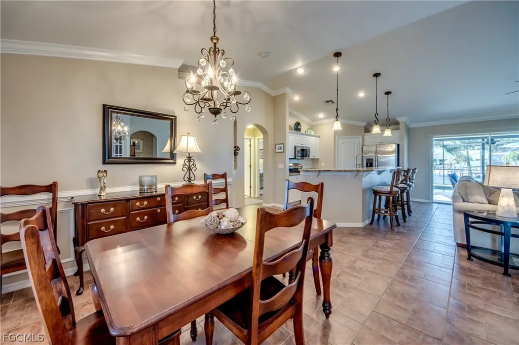 3038 SW 10th Place Cape Coral FL 33914