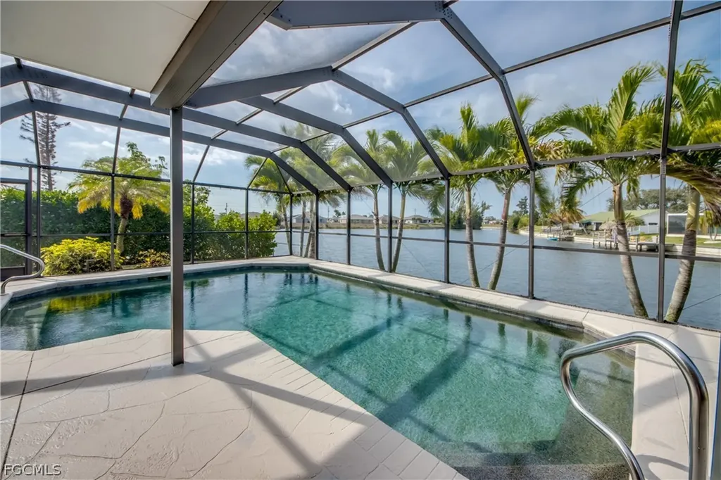 3038 SW 10th Place Cape Coral FL 33914