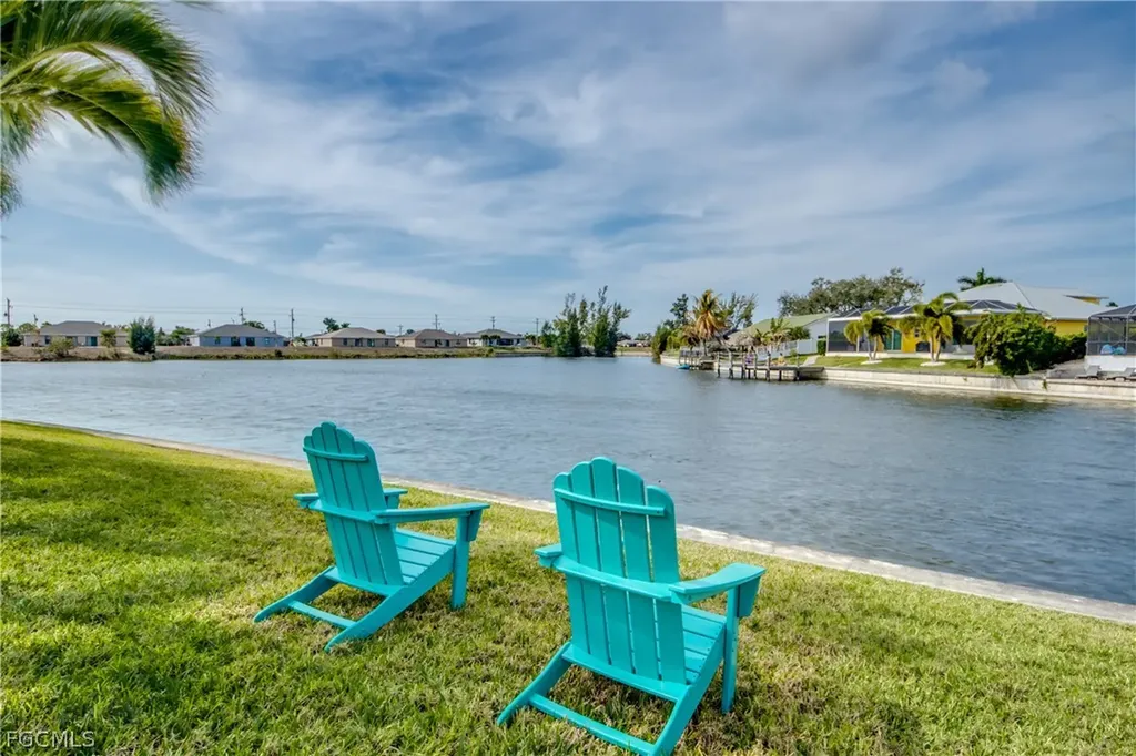 3038 SW 10th Place Cape Coral FL 33914