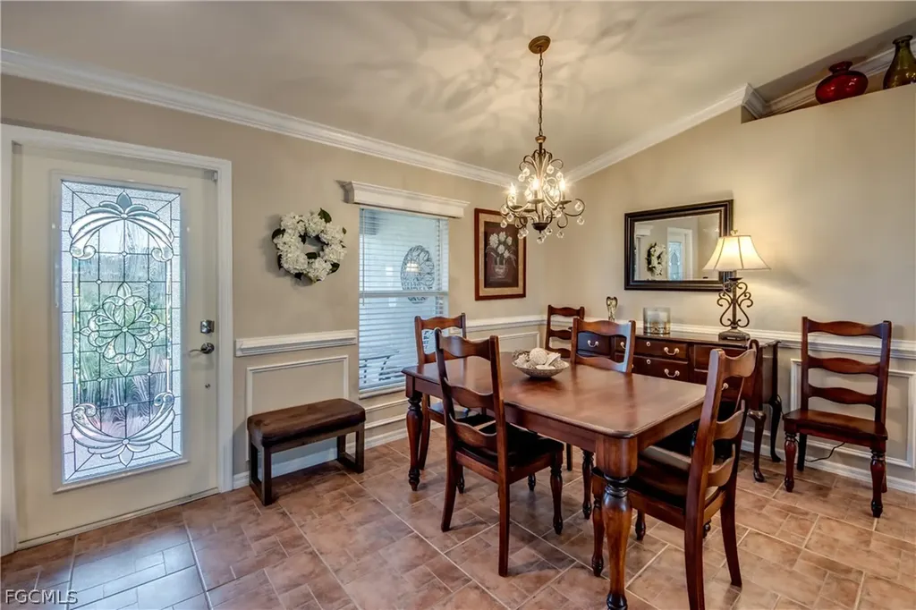 3038 SW 10th Place Cape Coral FL 33914