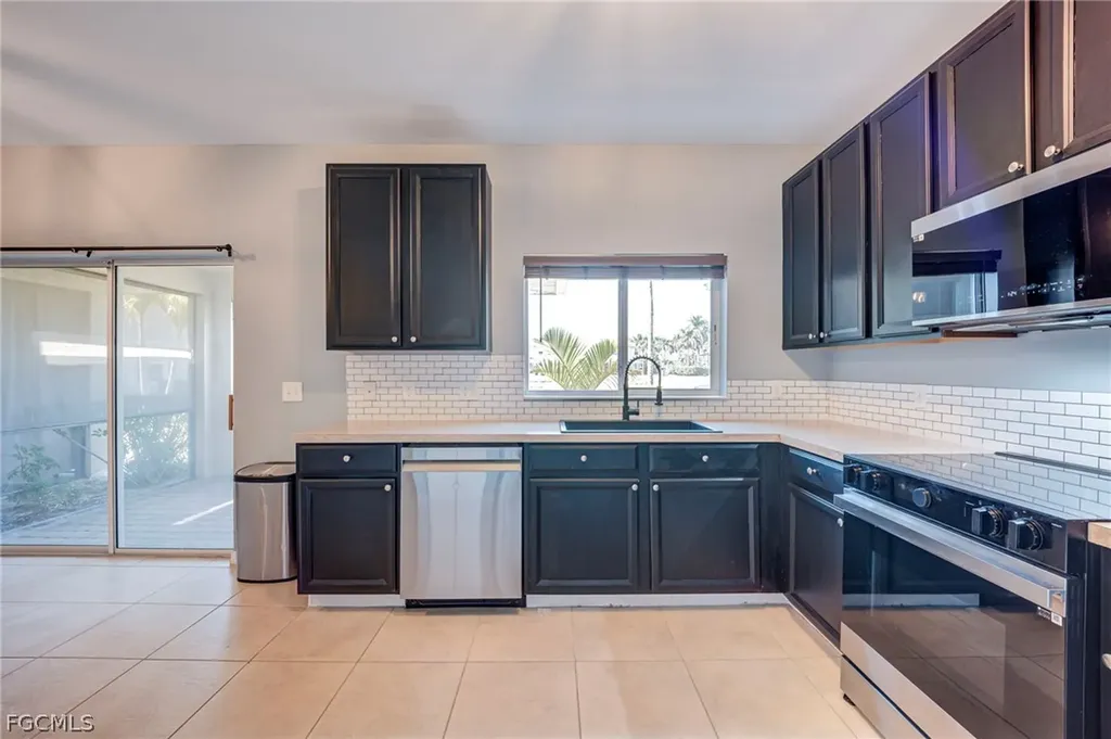 3935 Cherrybrook Loop Fort Myers FL 33966