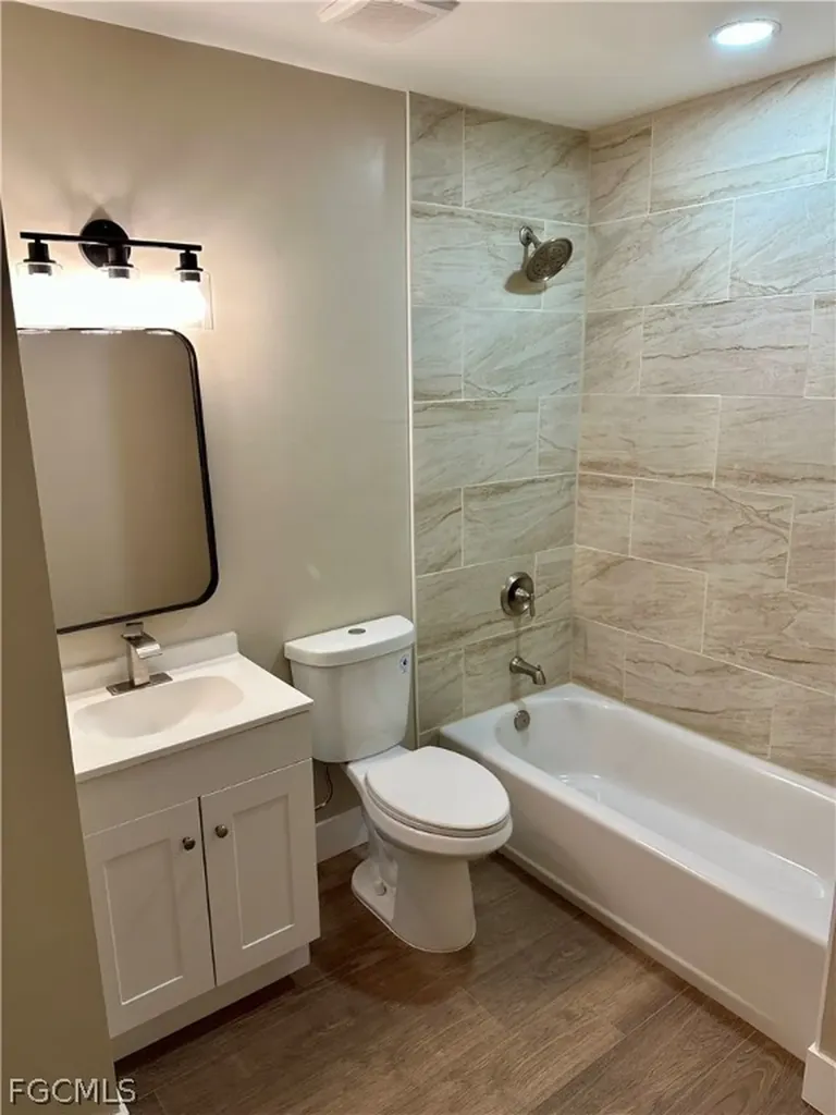 2154 E Gardenia Circle North Fort Myers FL 33917