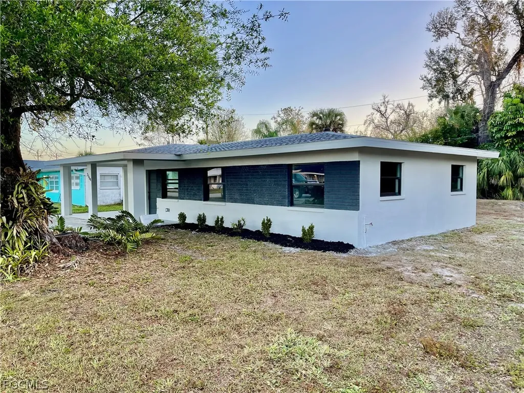 2154 E Gardenia Circle North Fort Myers FL 33917