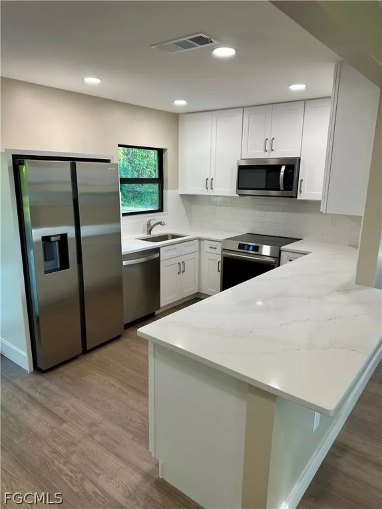 2154 E Gardenia Circle North Fort Myers FL 33917