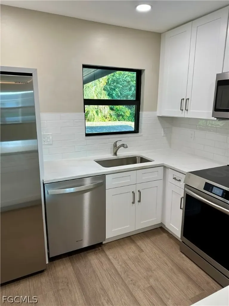 2154 E Gardenia Circle North Fort Myers FL 33917