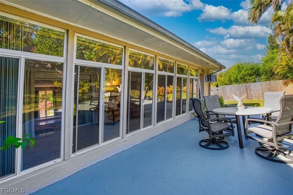 1239 Stadler Drive Fort Myers FL 33901