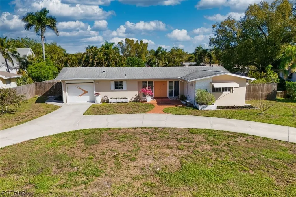1239 Stadler Drive Fort Myers FL 33901