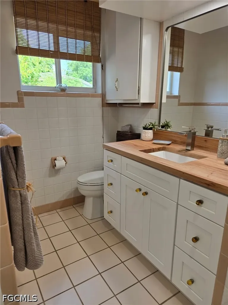 1239 Stadler Drive Fort Myers FL 33901