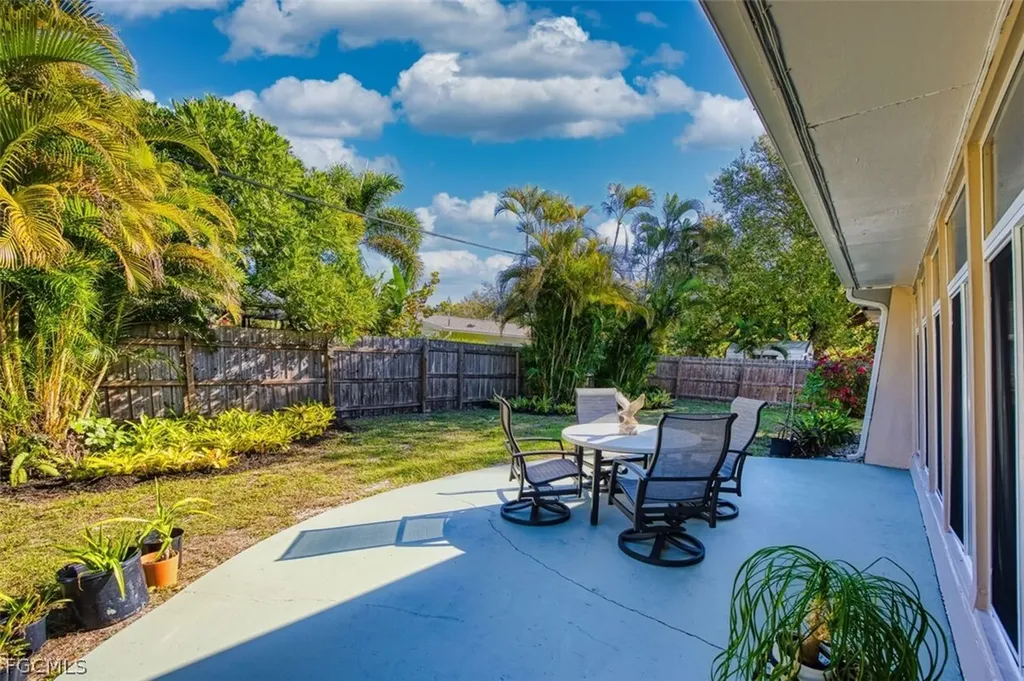 1239 Stadler Drive Fort Myers FL 33901