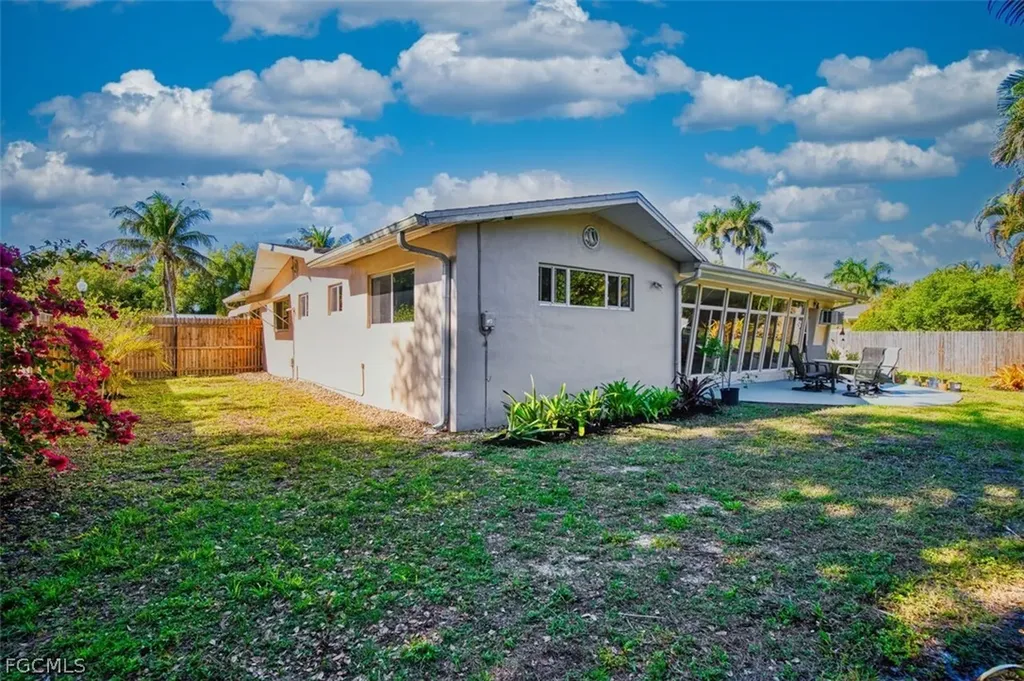 1239 Stadler Drive Fort Myers FL 33901