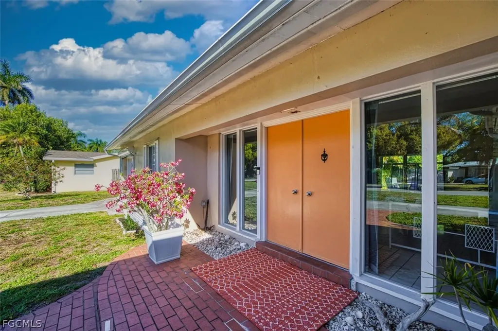 1239 Stadler Drive Fort Myers FL 33901