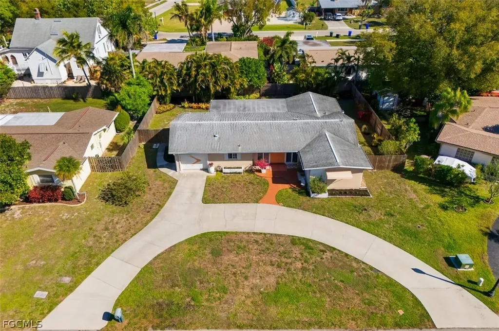 1239 Stadler Drive Fort Myers FL 33901