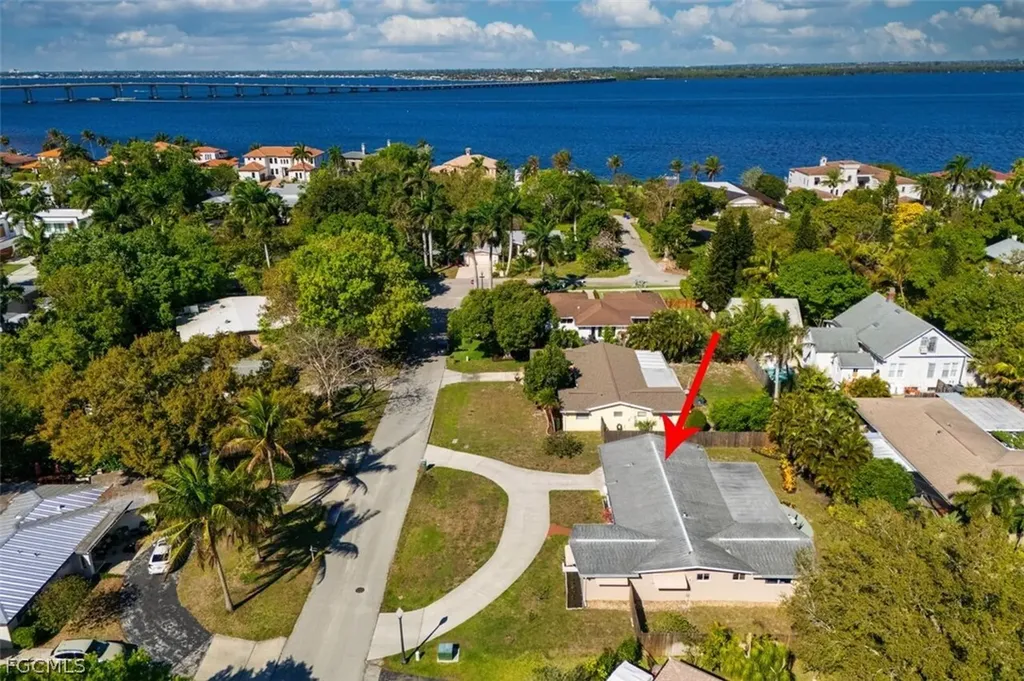 1239 Stadler Drive Fort Myers FL 33901