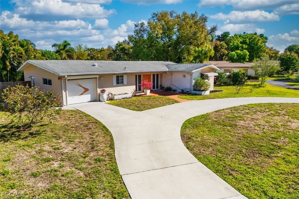 1239 Stadler Drive Fort Myers FL 33901