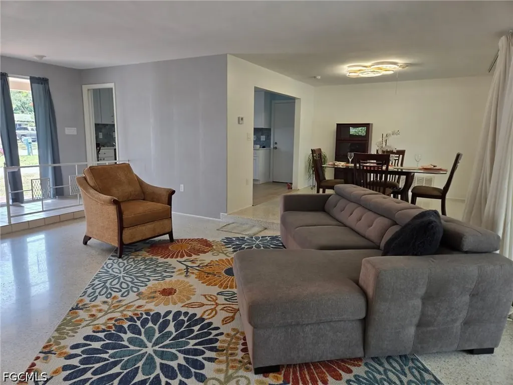 1239 Stadler Drive Fort Myers FL 33901