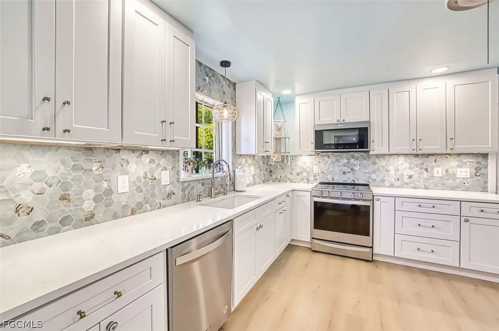 1239 Stadler Drive Fort Myers FL 33901