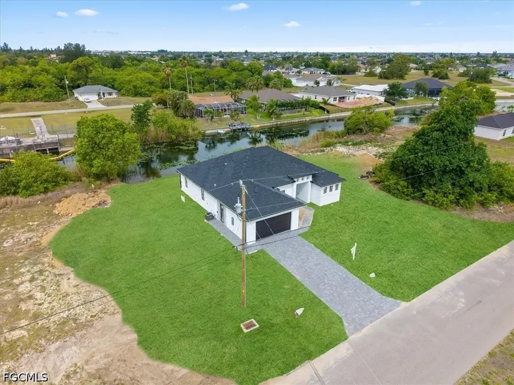 502 NE 5th Place Cape Coral FL 33909