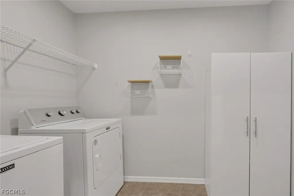 2526 SW 29th Terrace Cape Coral FL 33914