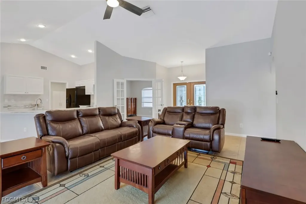 2526 SW 29th Terrace Cape Coral FL 33914