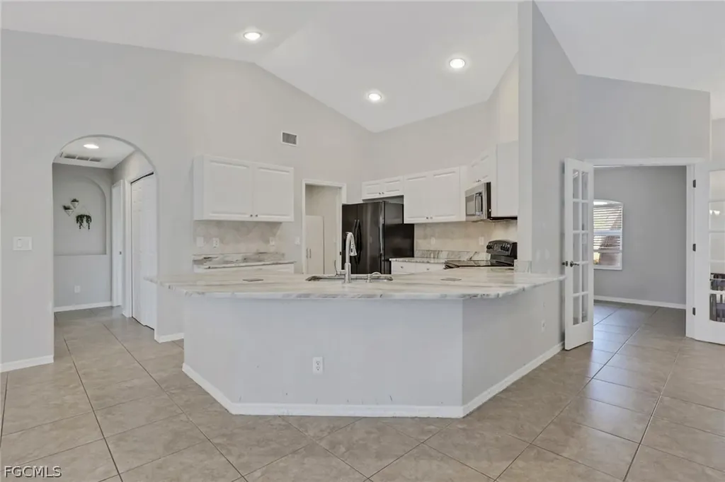 2526 SW 29th Terrace Cape Coral FL 33914