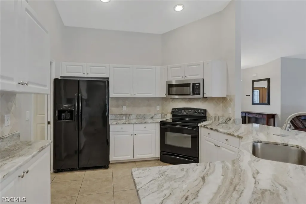 2526 SW 29th Terrace Cape Coral FL 33914