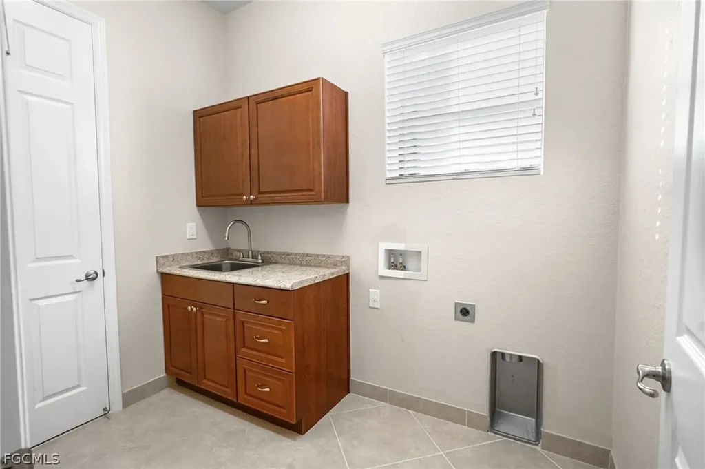 11683 Meadowrun Circle Fort Myers FL 33913