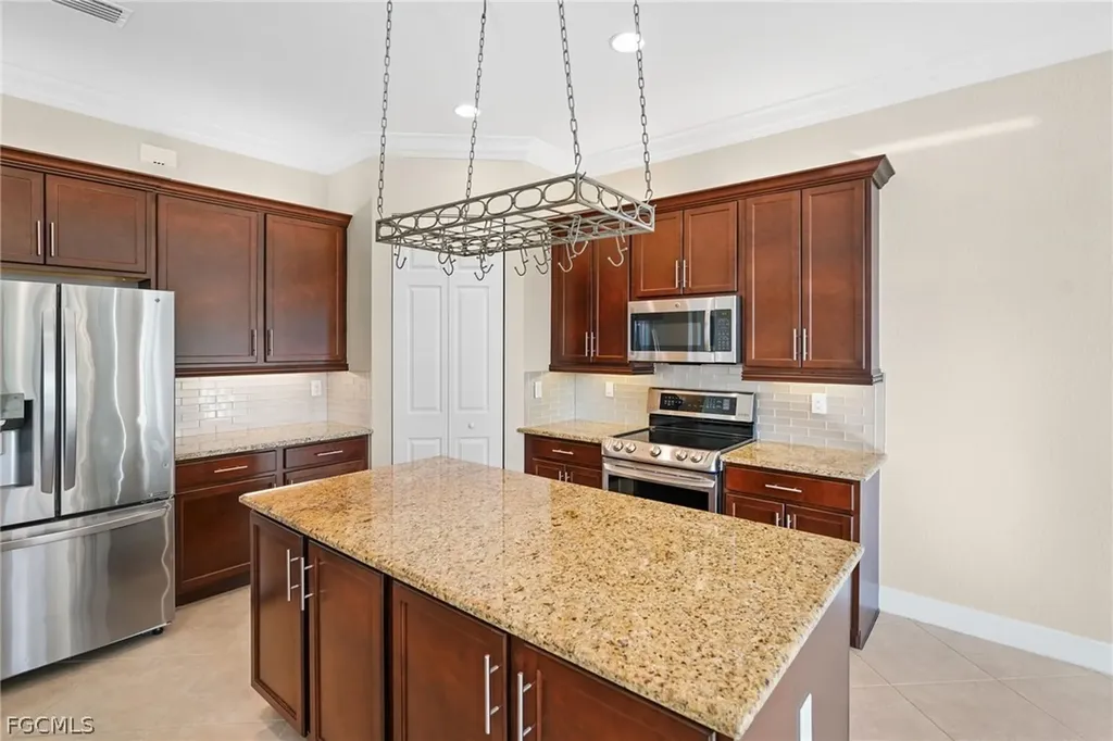 11683 Meadowrun Circle Fort Myers FL 33913
