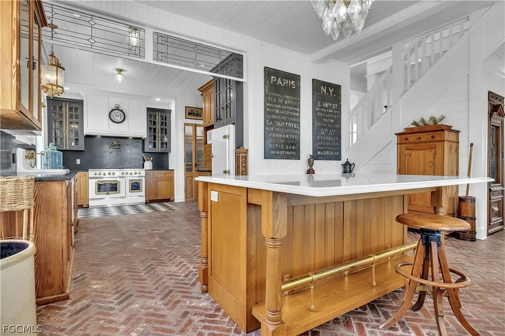 8241 Main Street Bokeelia FL 33922