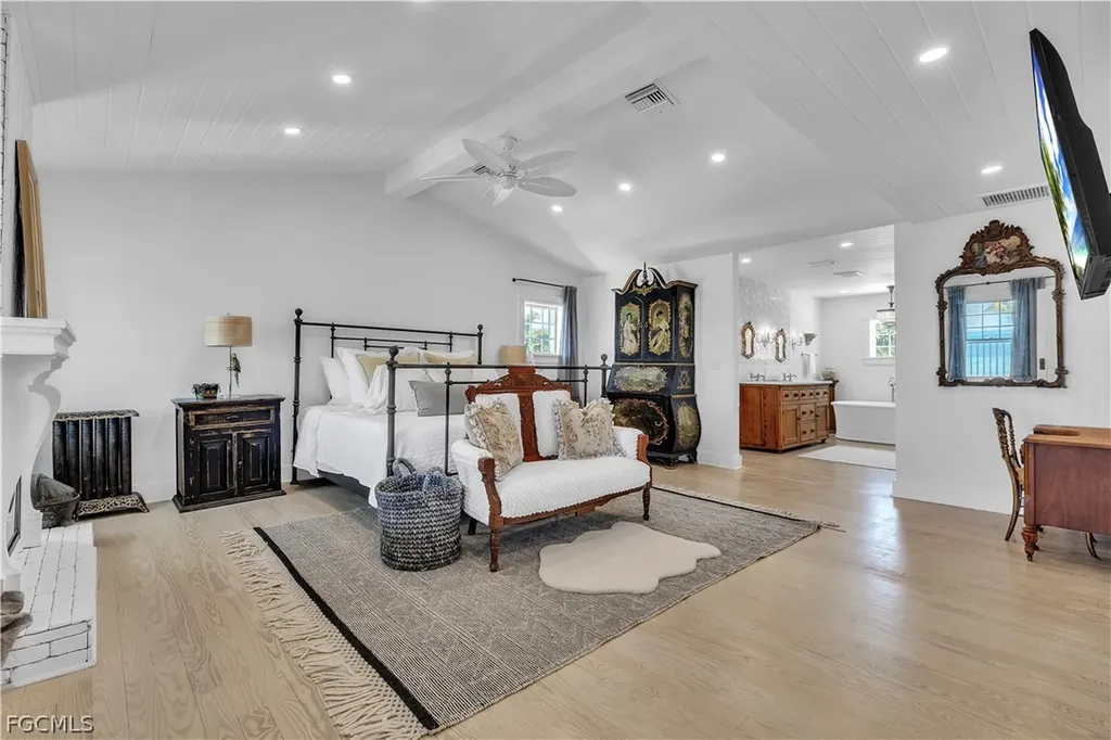 8241 Main Street Bokeelia FL 33922