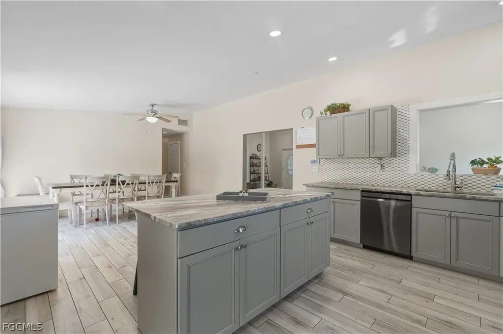 8635 Exeter Street Fort Myers FL 33907
