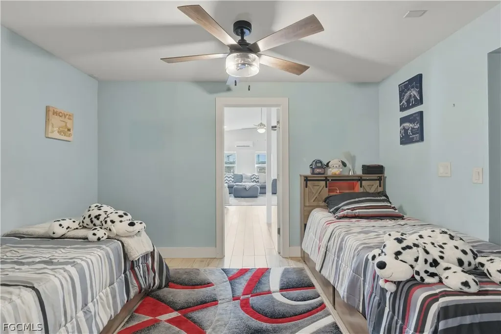 8635 Exeter Street Fort Myers FL 33907