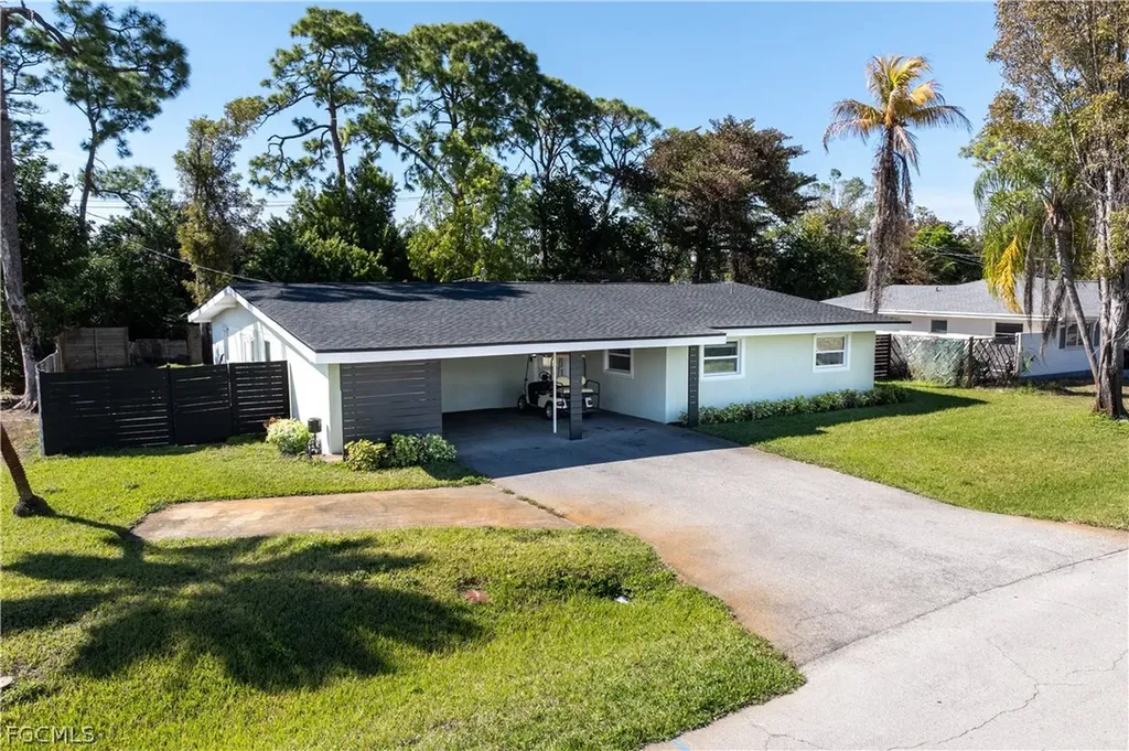 8635 Exeter Street Fort Myers FL 33907