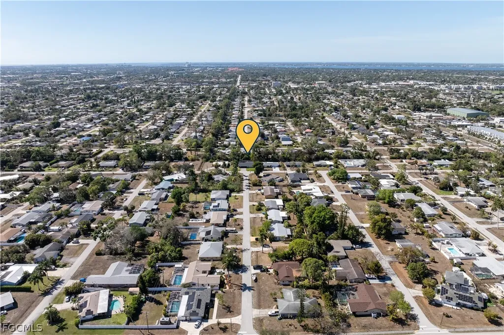 8635 Exeter Street Fort Myers FL 33907