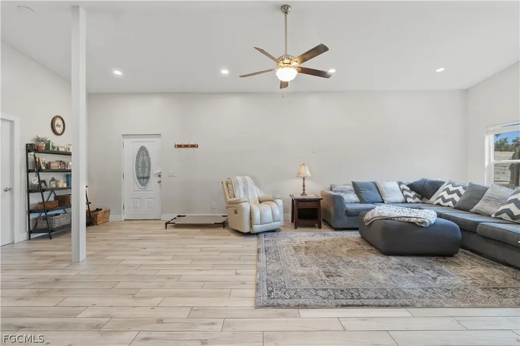 8635 Exeter Street Fort Myers FL 33907