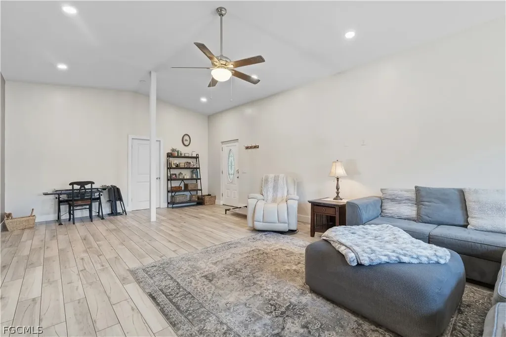8635 Exeter Street Fort Myers FL 33907
