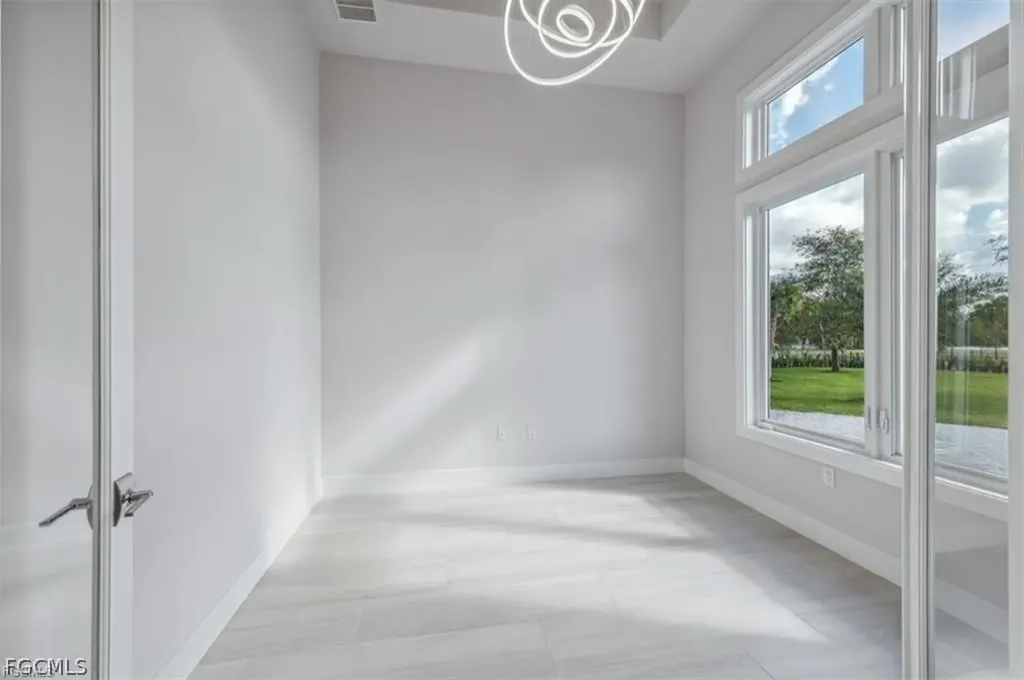 239 20th Avenue NE Naples FL 34120