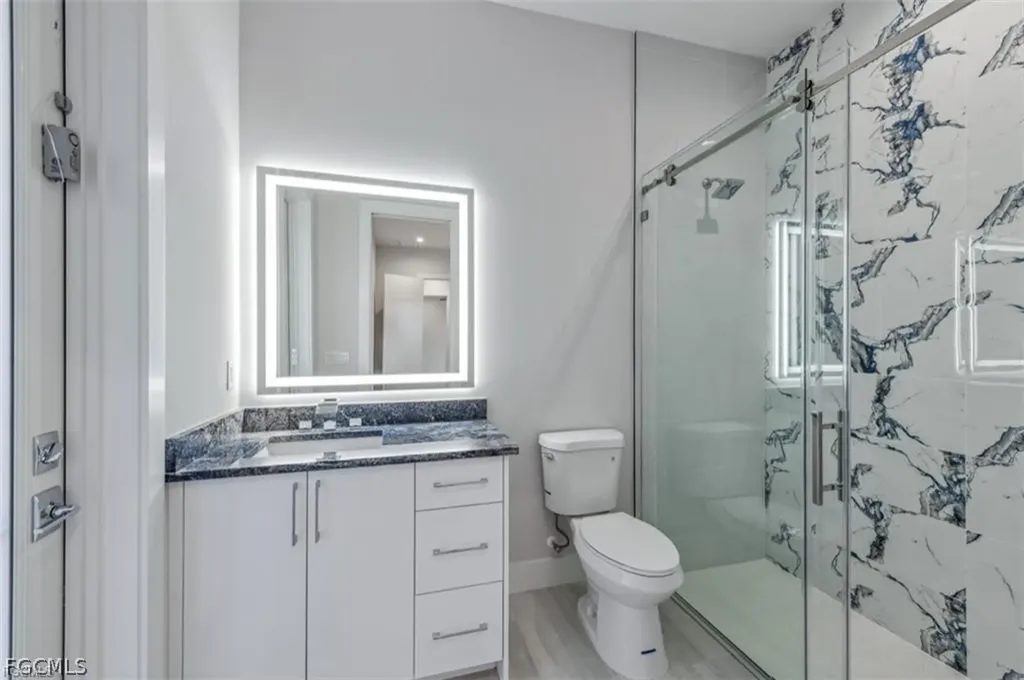 239 20th Avenue NE Naples FL 34120
