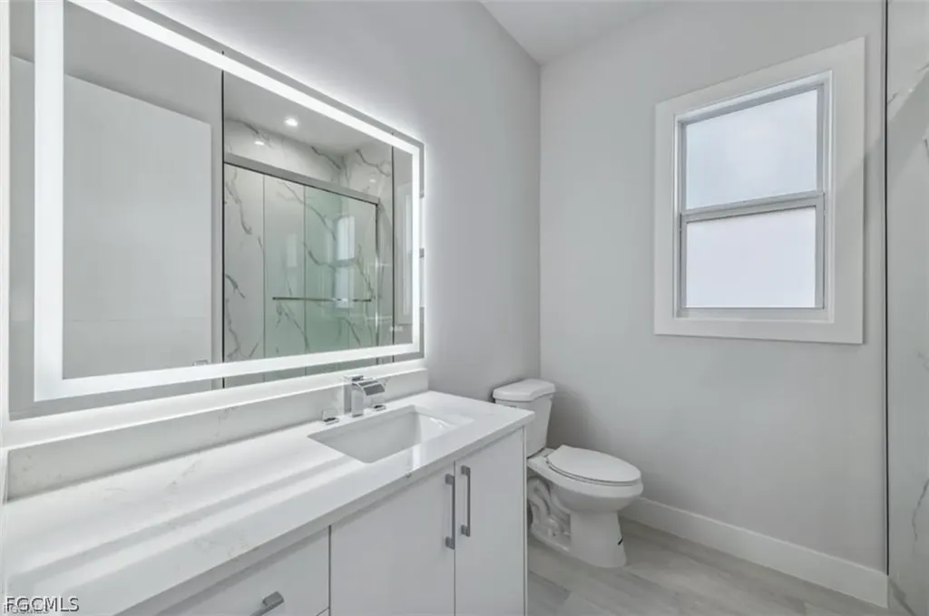 239 20th Avenue NE Naples FL 34120