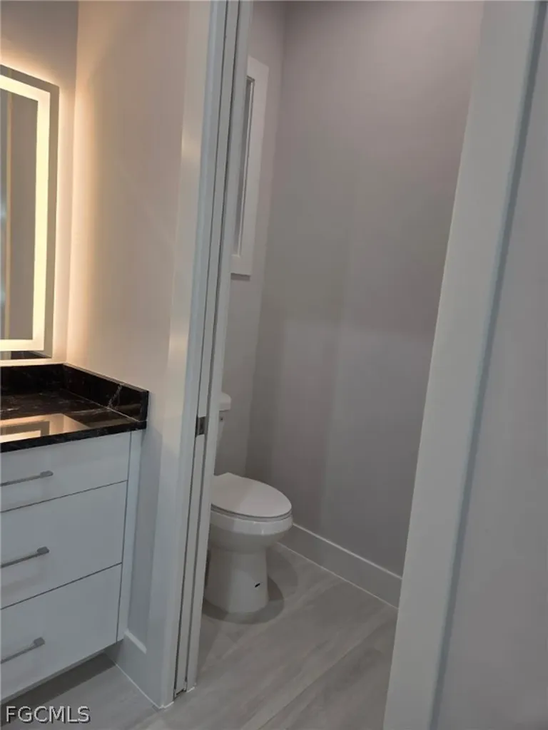 239 20th Avenue NE Naples FL 34120
