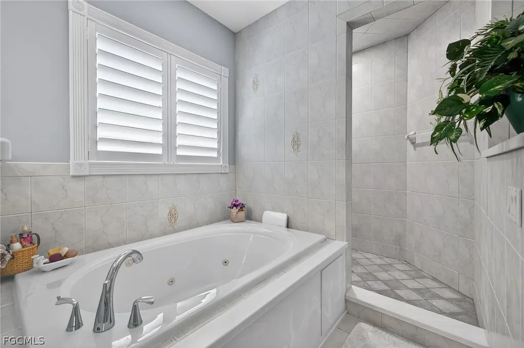 18110 N Olga Drive Alva FL 33920