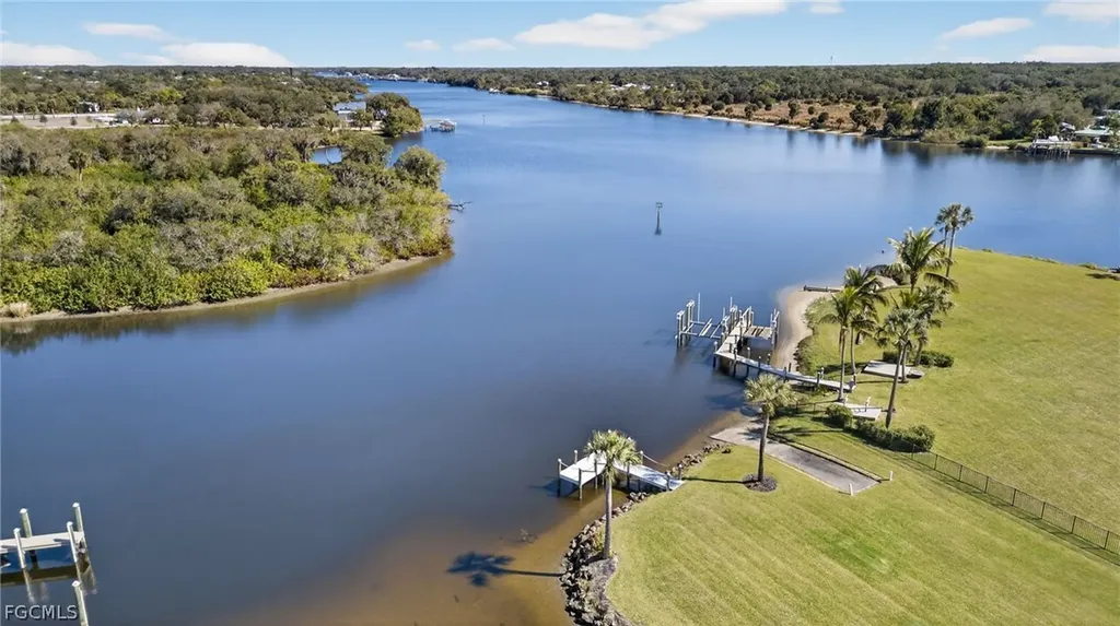 18110 N Olga Drive Alva FL 33920