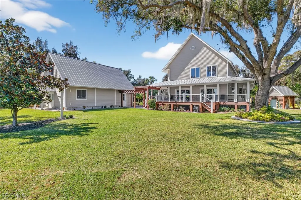 18110 N Olga Drive Alva FL 33920