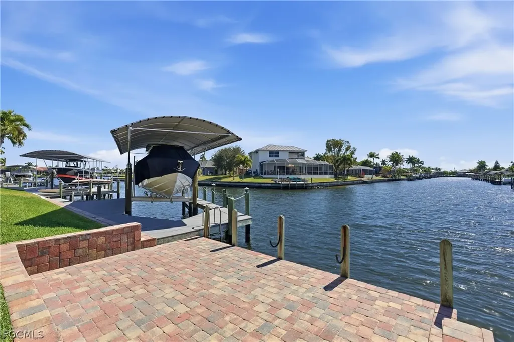 2822 SW 40th Street Cape Coral FL 33914