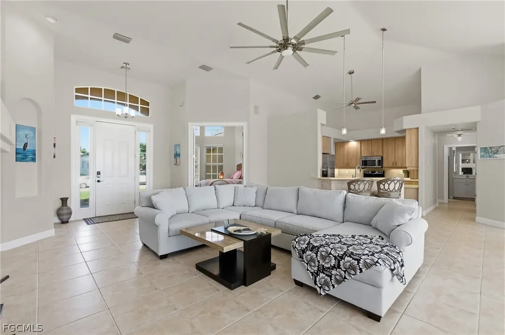 2822 SW 40th Street Cape Coral FL 33914