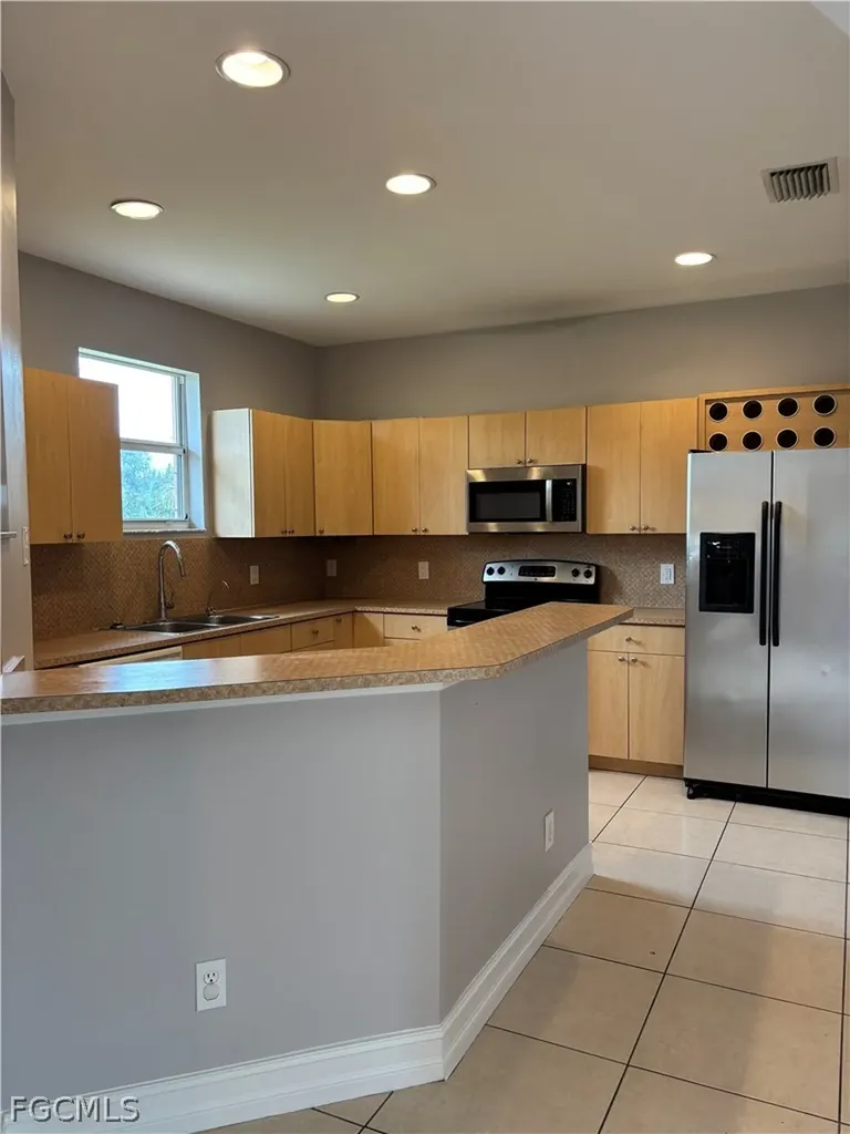 2902 Colin Avenue S Lehigh Acres FL 33976